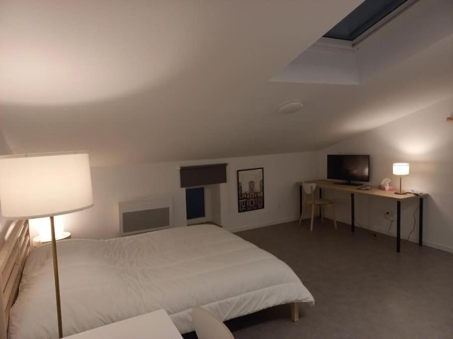 Studio Mezzanine Tout Confort Corny-sur-Moselle ภายนอก รูปภาพ